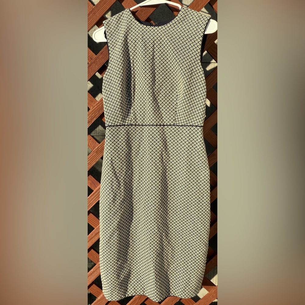 Ann Taylor Navy & Cream Geometric Sheath Dress - Size 2